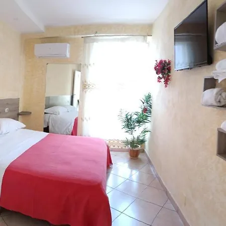 Bed & Breakfast Crisan Affittacamere