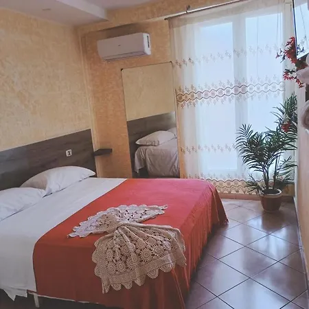 Crisan Affittacamere Bed & Breakfast *