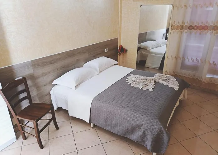 Crisan Affittacamere 3* Nola